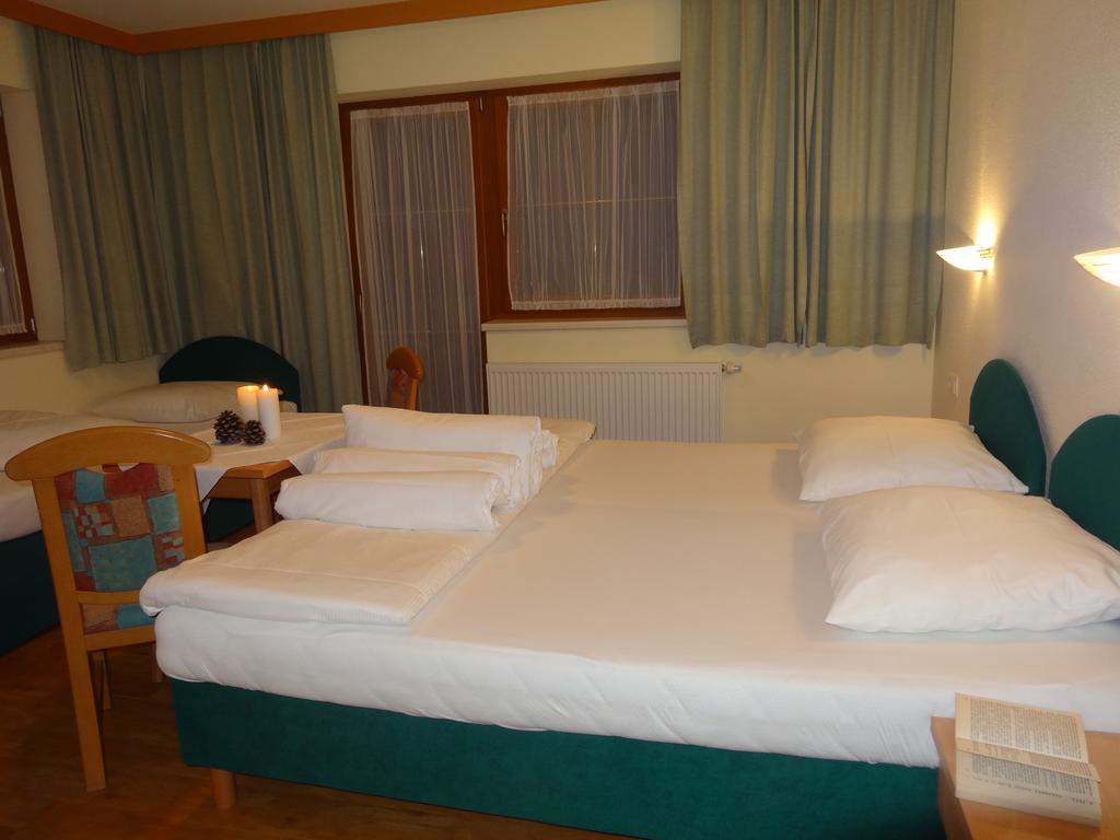 Walchenhof Hotel Mayrhofen Værelse billede